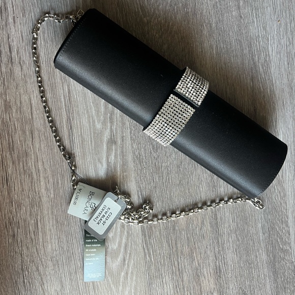 Sleek Black and Silver Wristlet Clutch - Picture 4 of 6